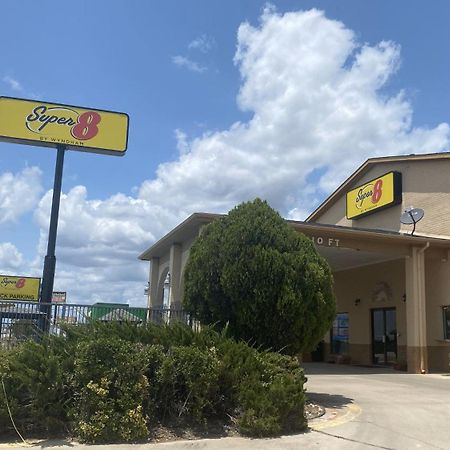 Super 8 By Wyndham Decatur Texas Hotel Bagian luar foto