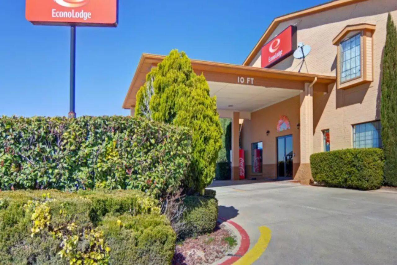 Super 8 By Wyndham Decatur Texas Hotel Bagian luar foto